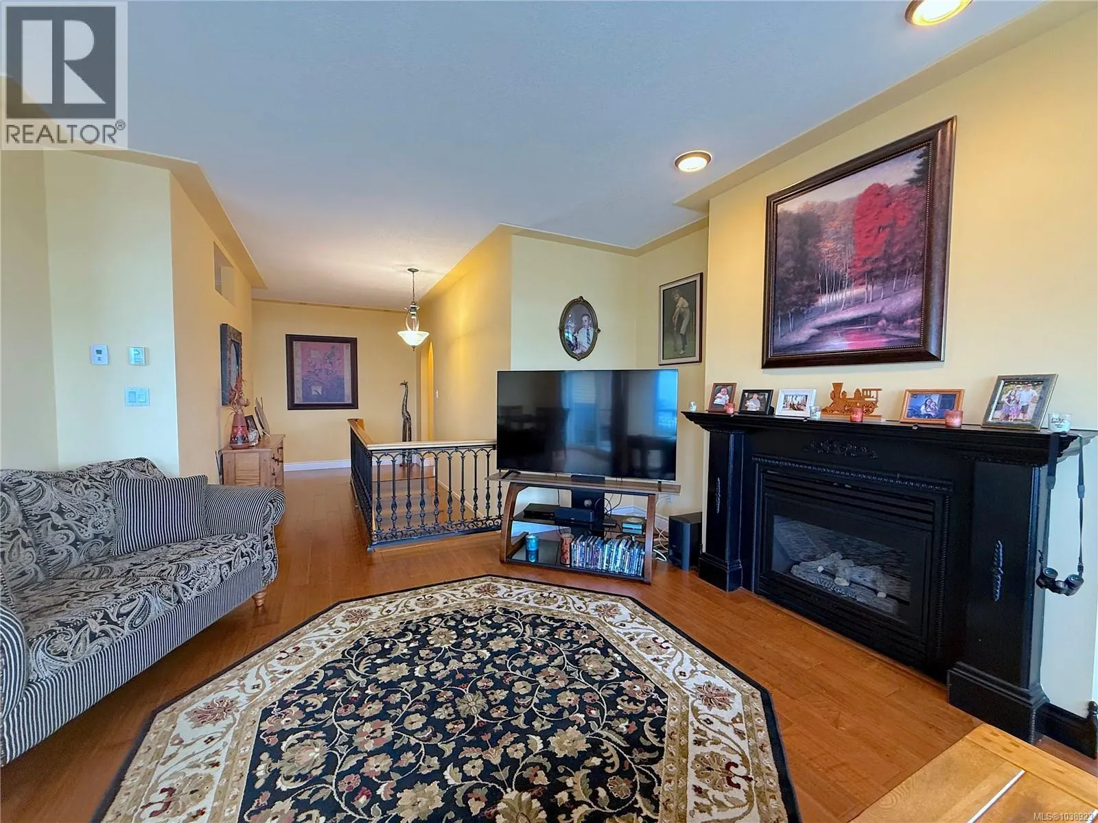 3264 Island Hwy S