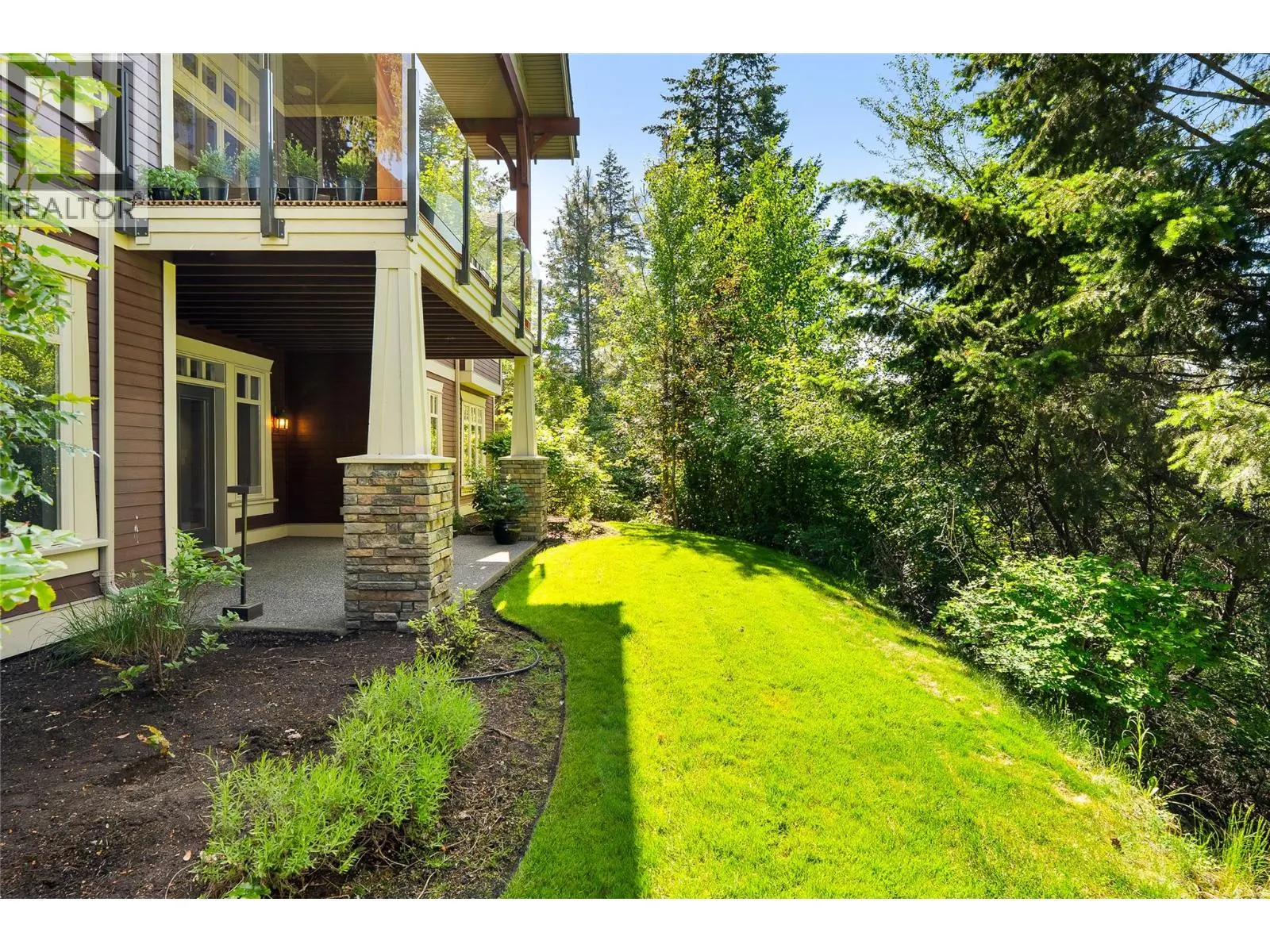 108 Mashie Crescent