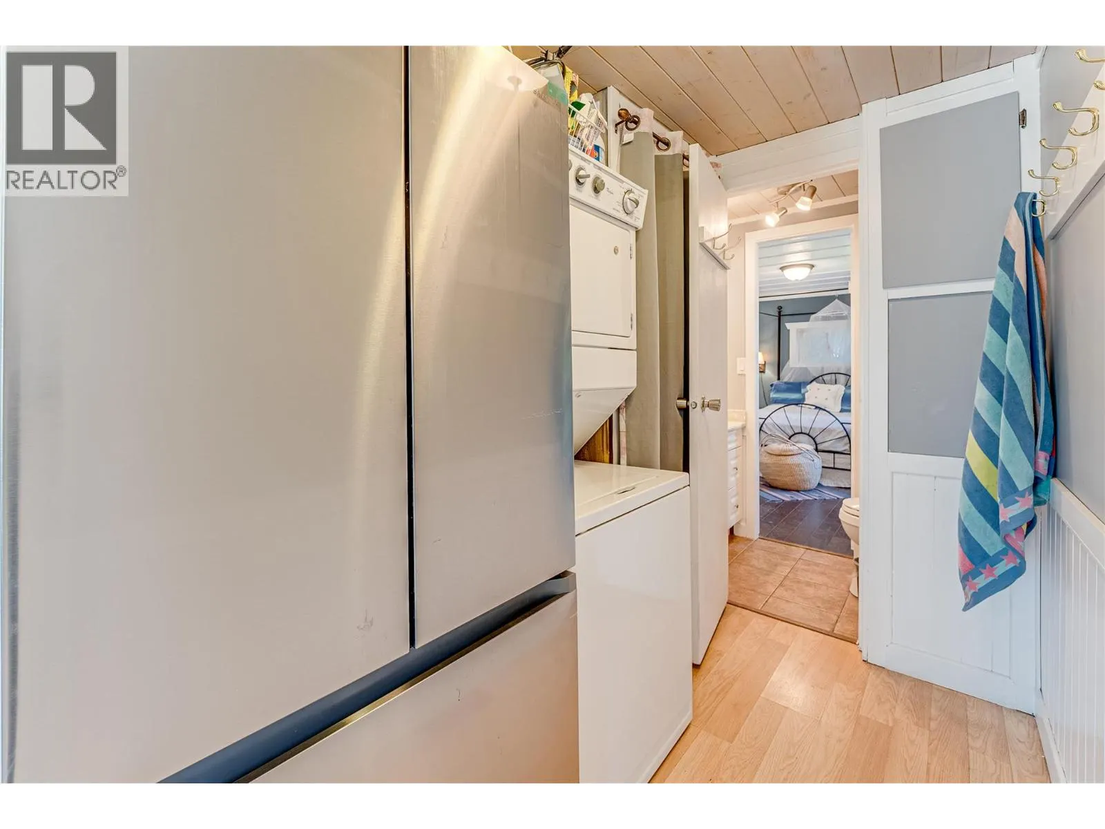 2727 Lakeshore Road Unit# 106