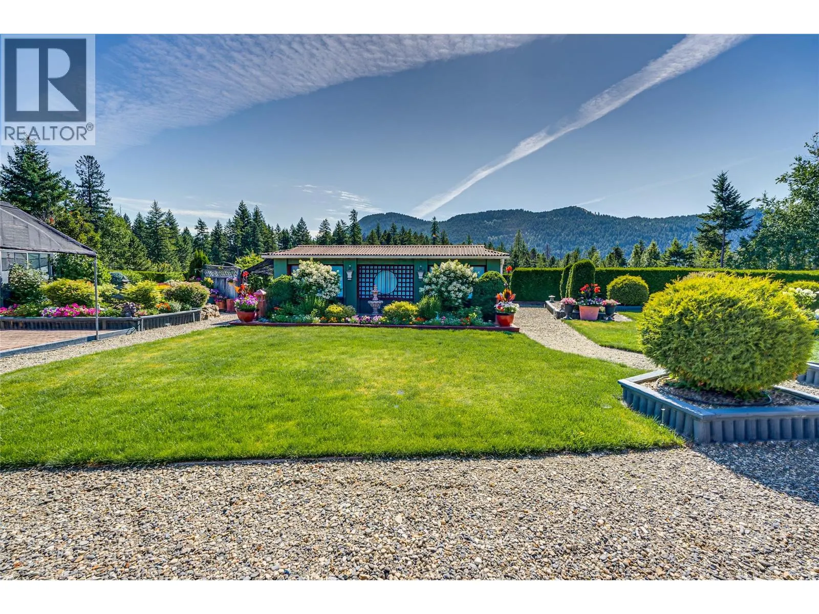 39 Ladyslipper Road