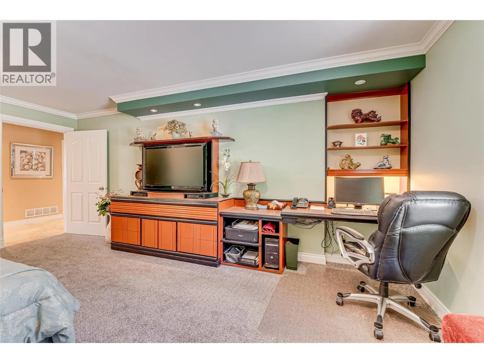 39 Ladyslipper Road
