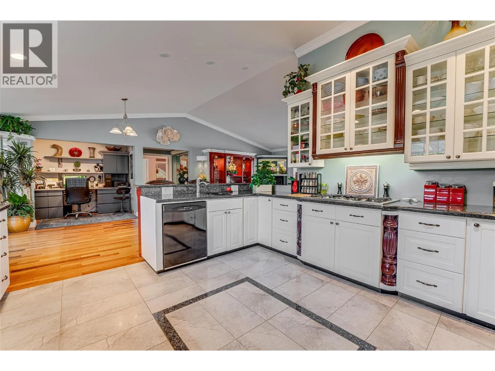 39 Ladyslipper Road
