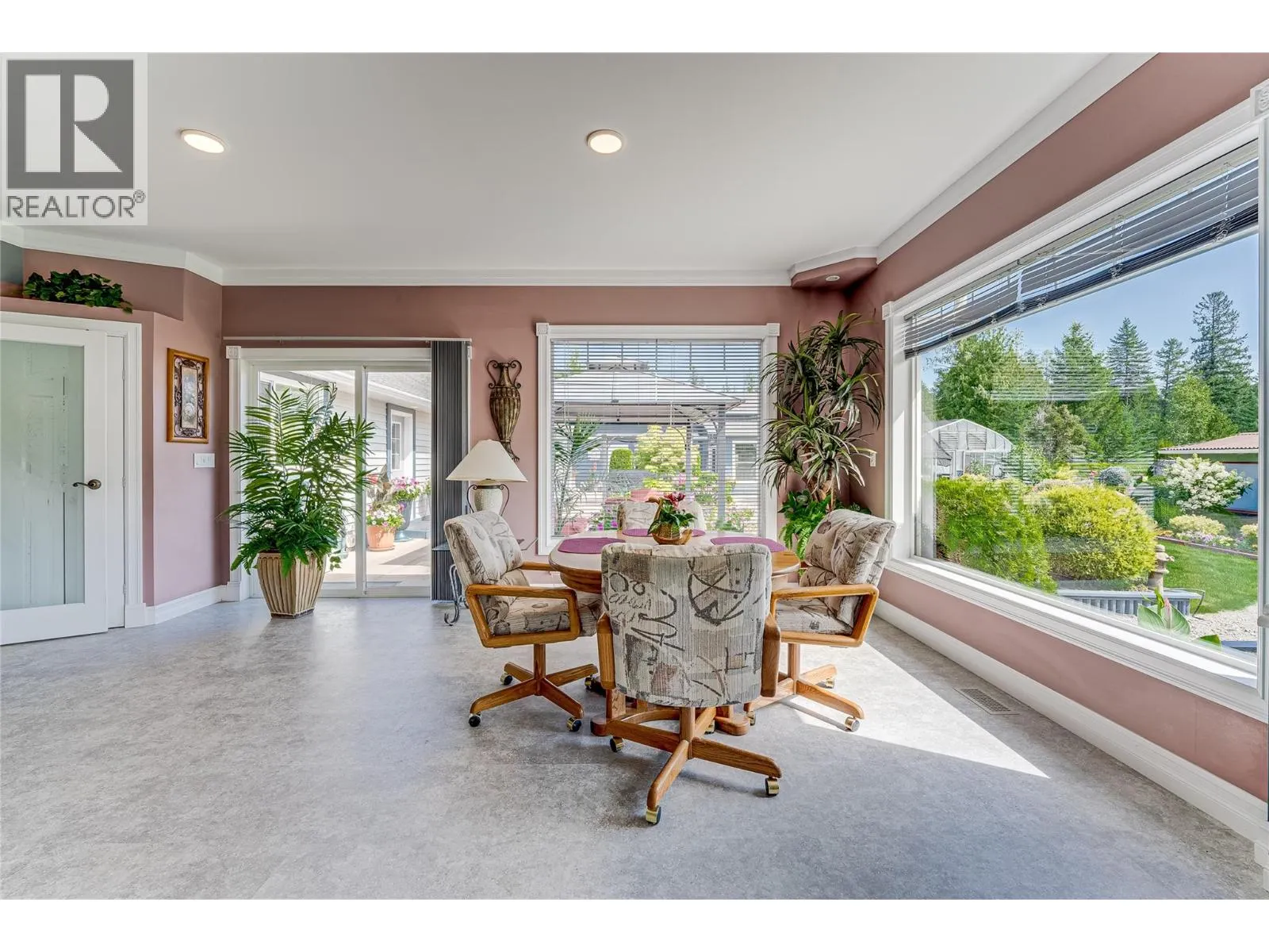 39 Ladyslipper Road