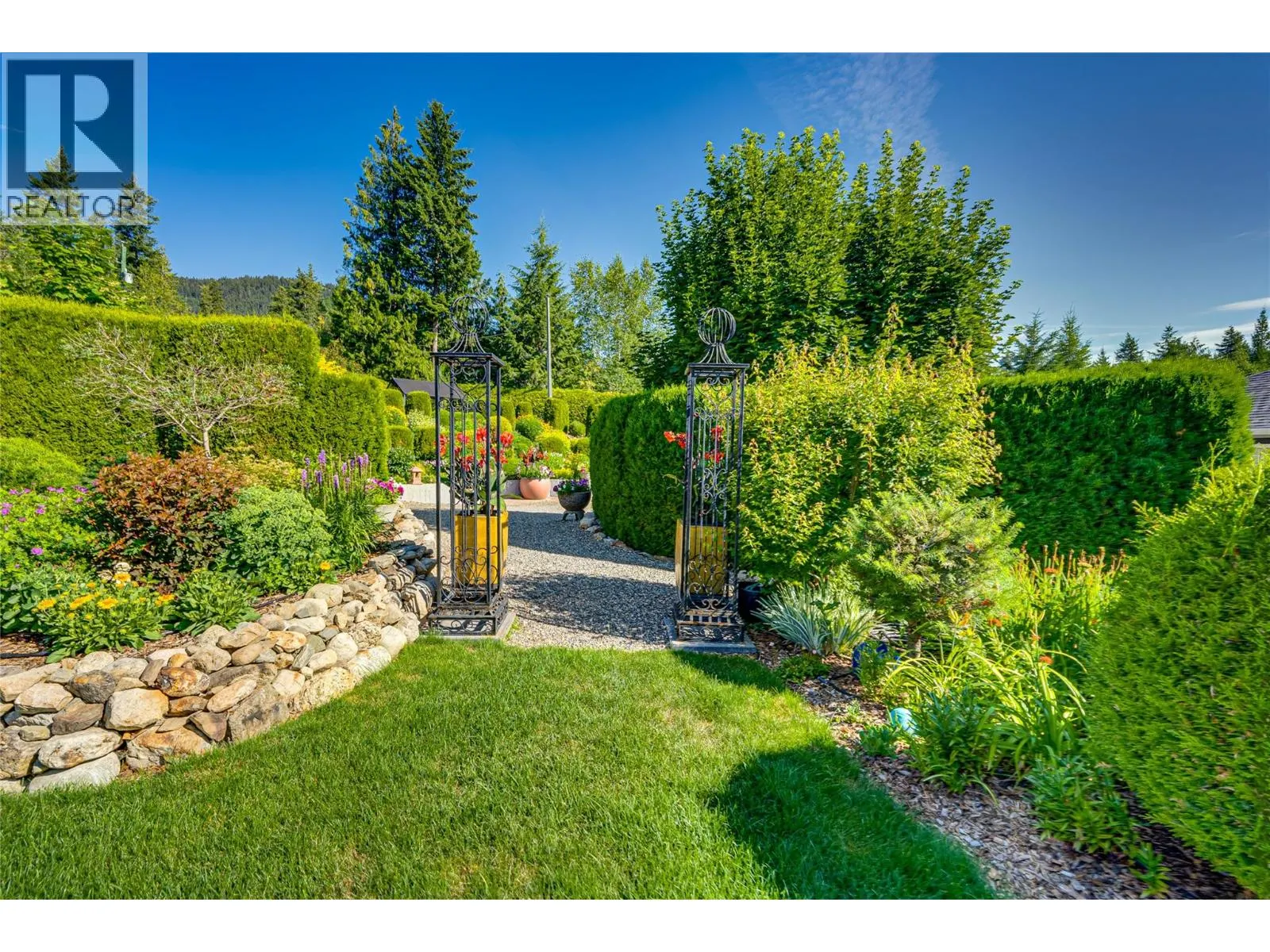 39 Ladyslipper Road