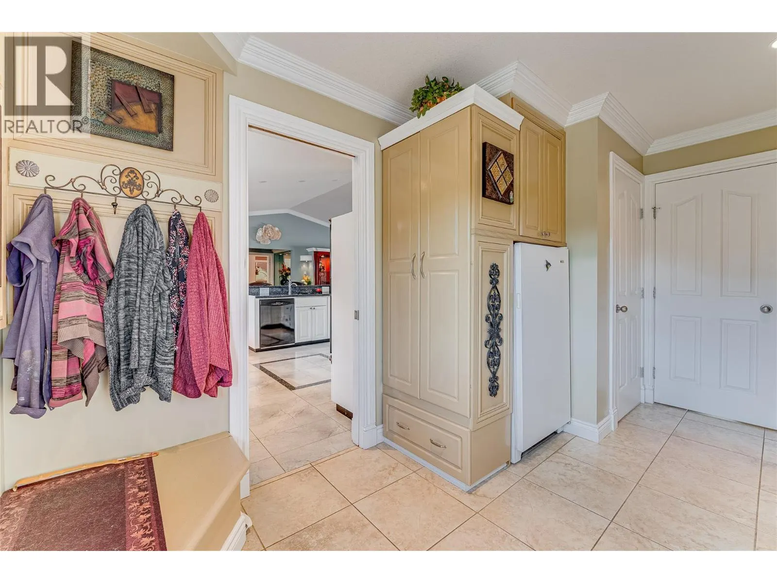 39 Ladyslipper Road