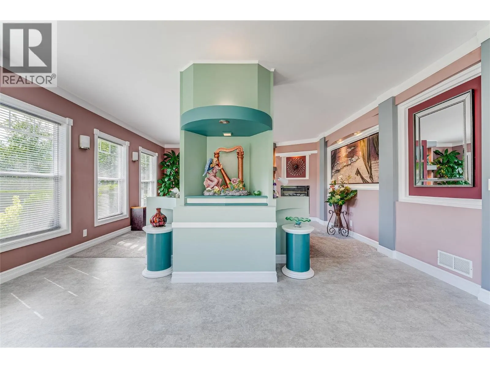 39 Ladyslipper Road