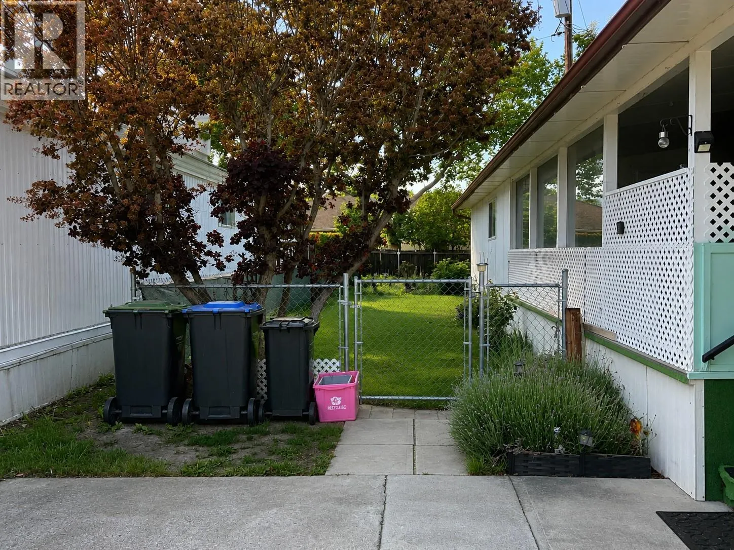 3745 Lakeshore Road Unit# 110