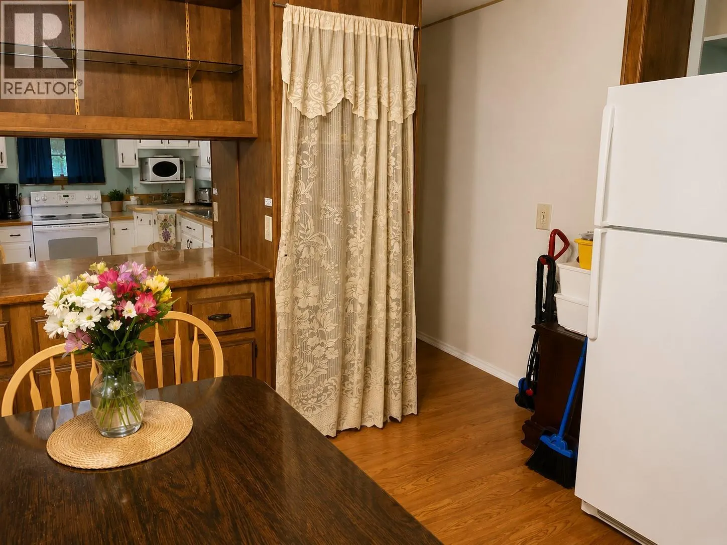 3745 Lakeshore Road Unit# 110