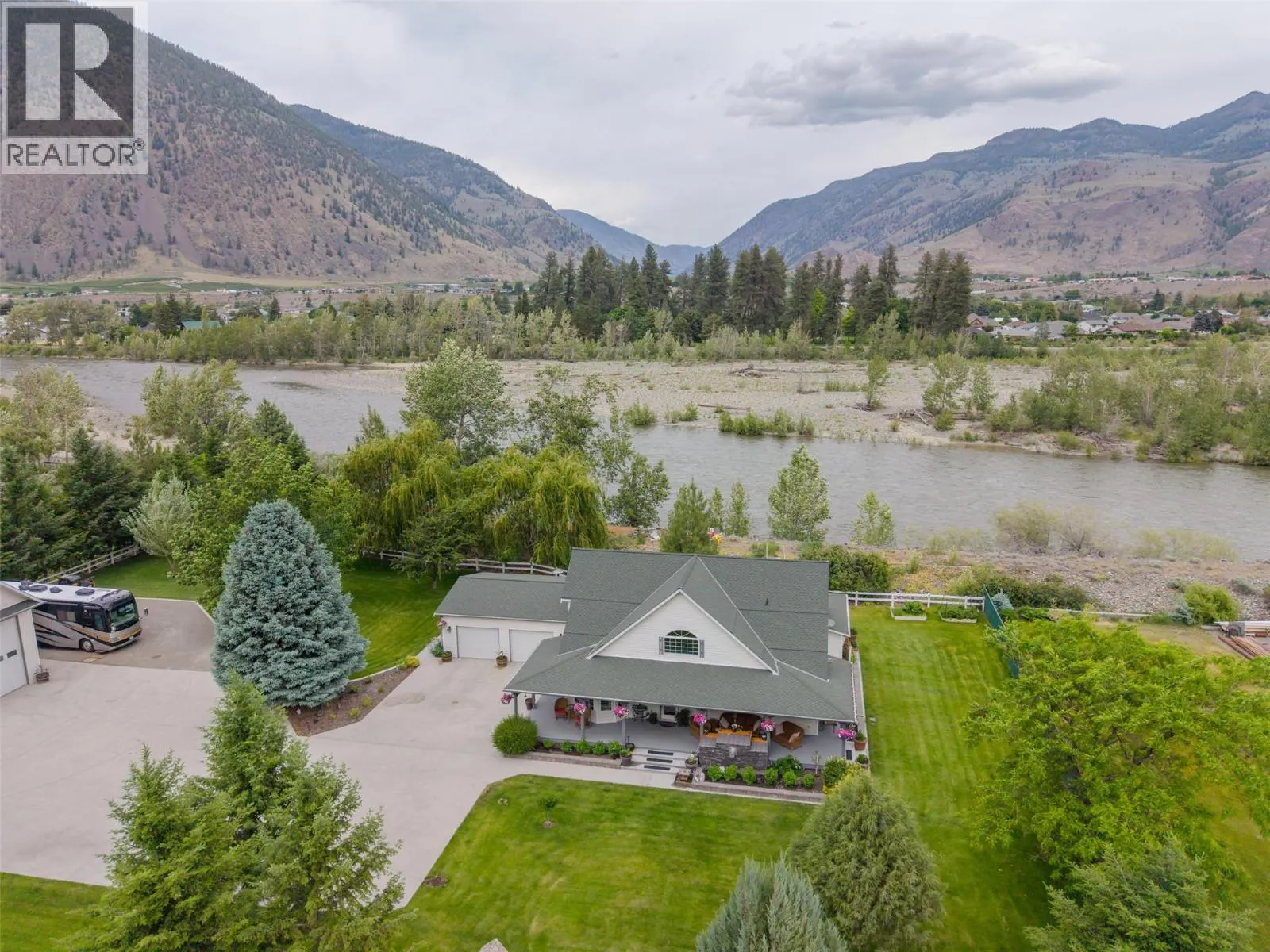 2900 River Road