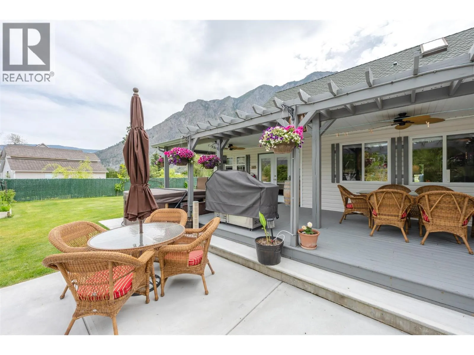 2900 River Road