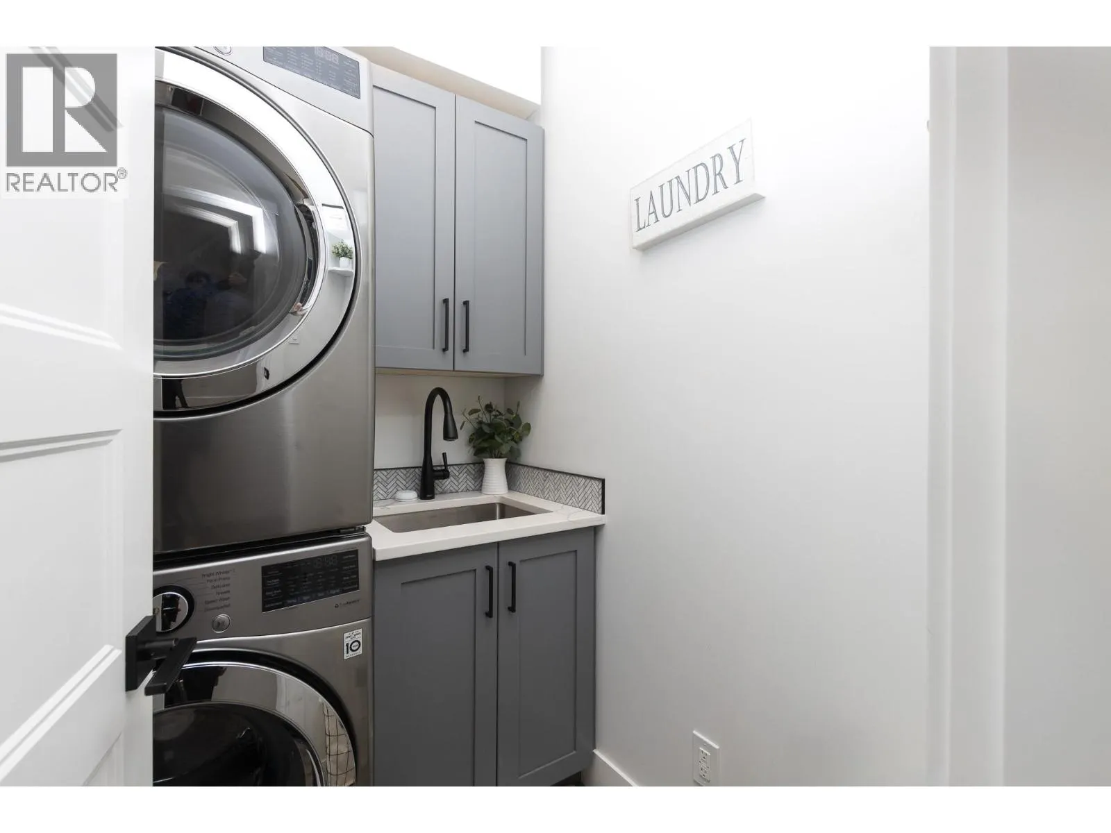 1441 20 Avenue SE Unit# 4