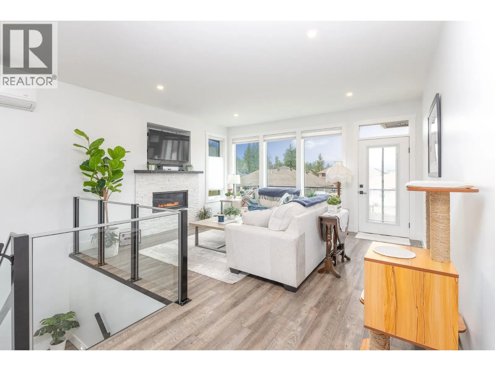 1441 20 Avenue SE Unit# 4