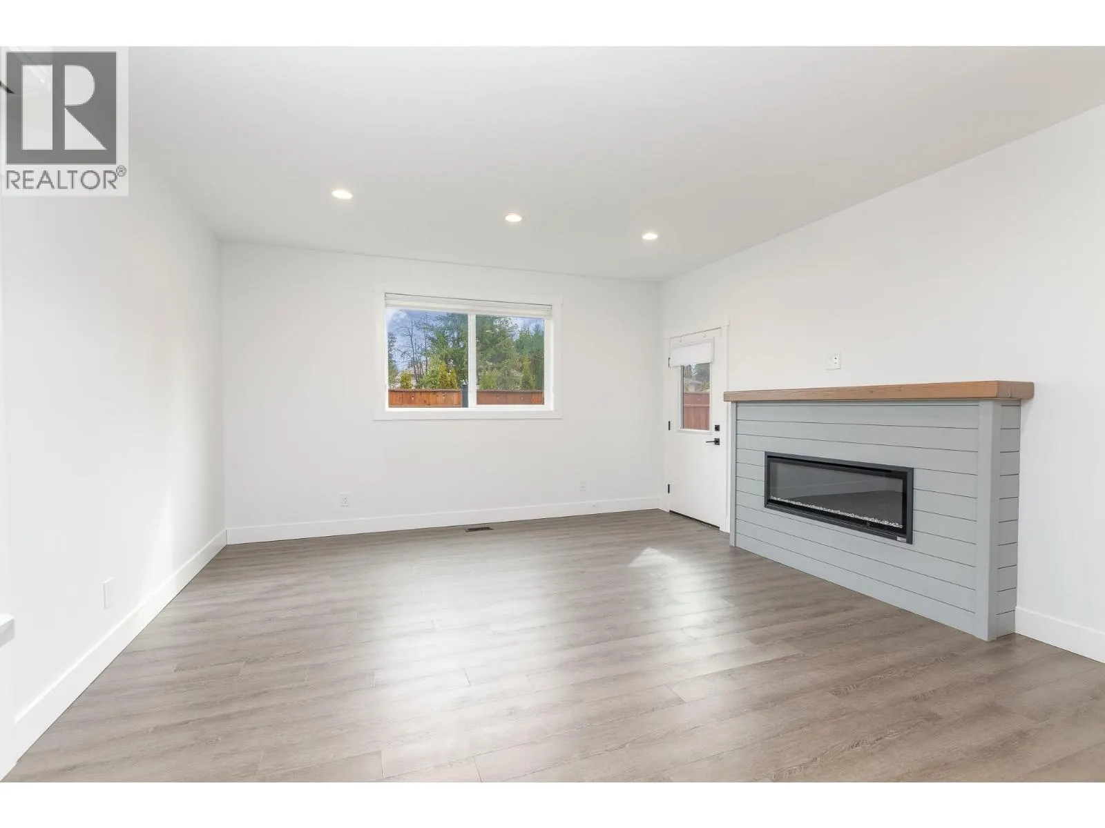 1441 20 Avenue SE Unit# 4