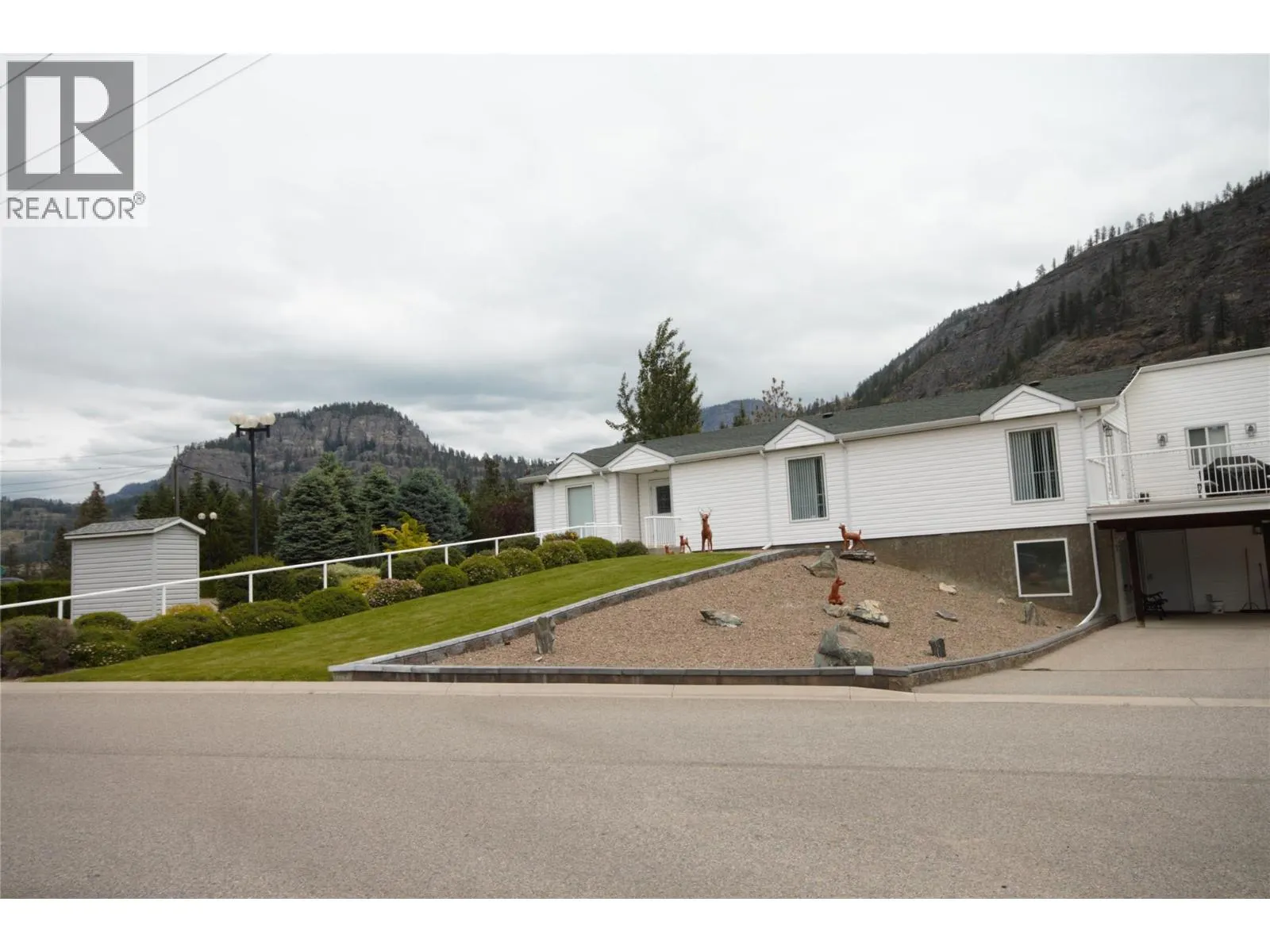 8598 Highway 97 Unit# 40