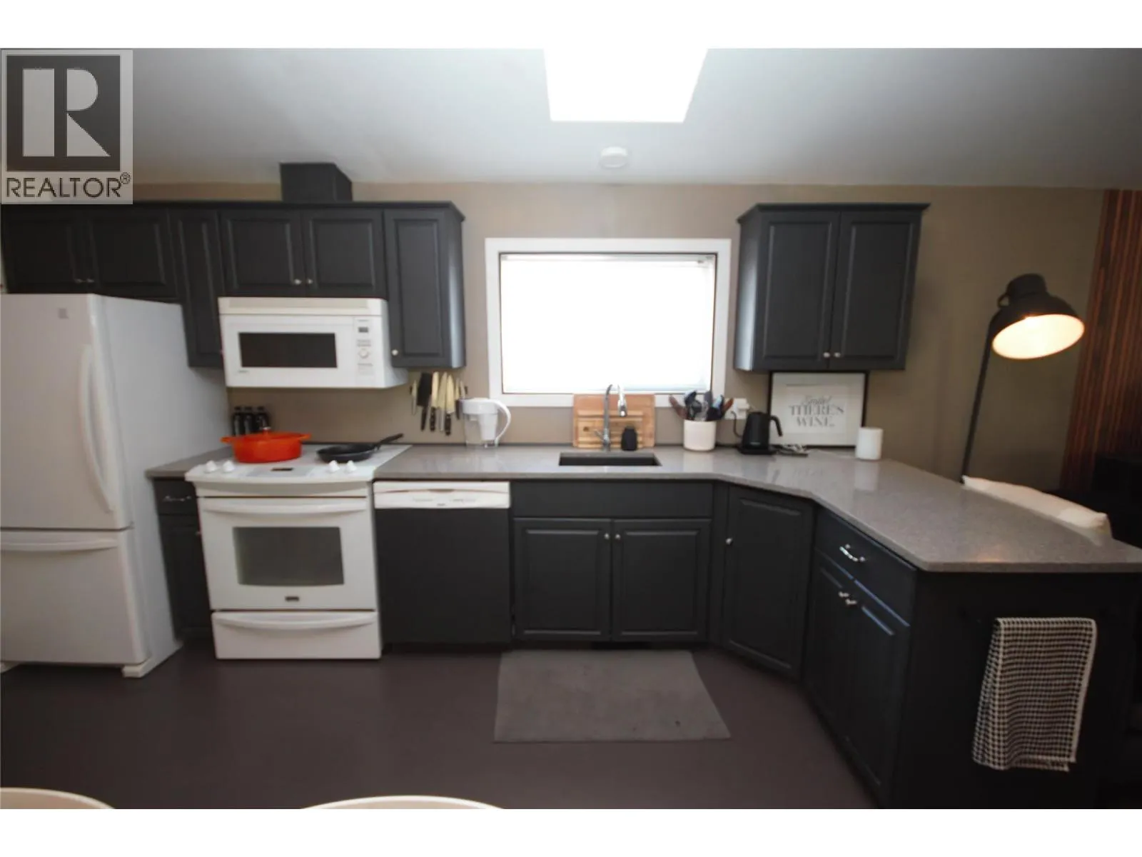 8598 Highway 97 Unit# 40