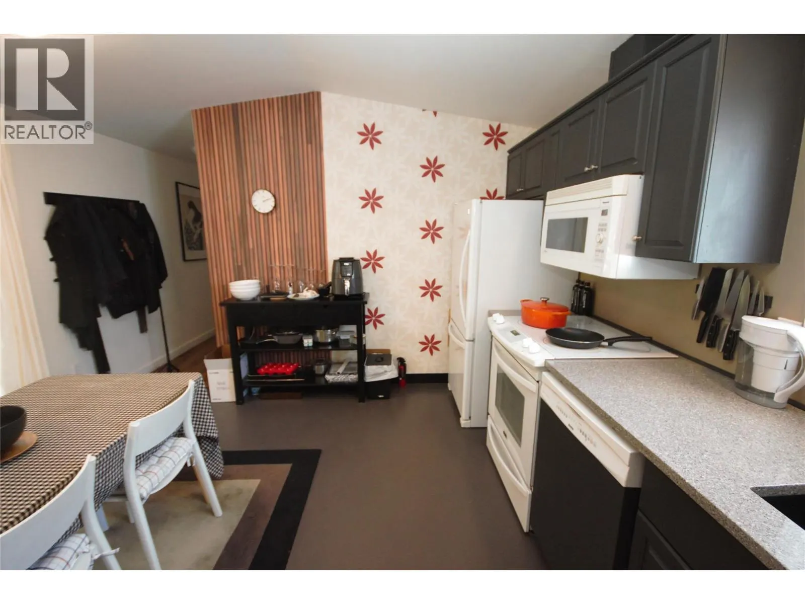 8598 Highway 97 Unit# 40