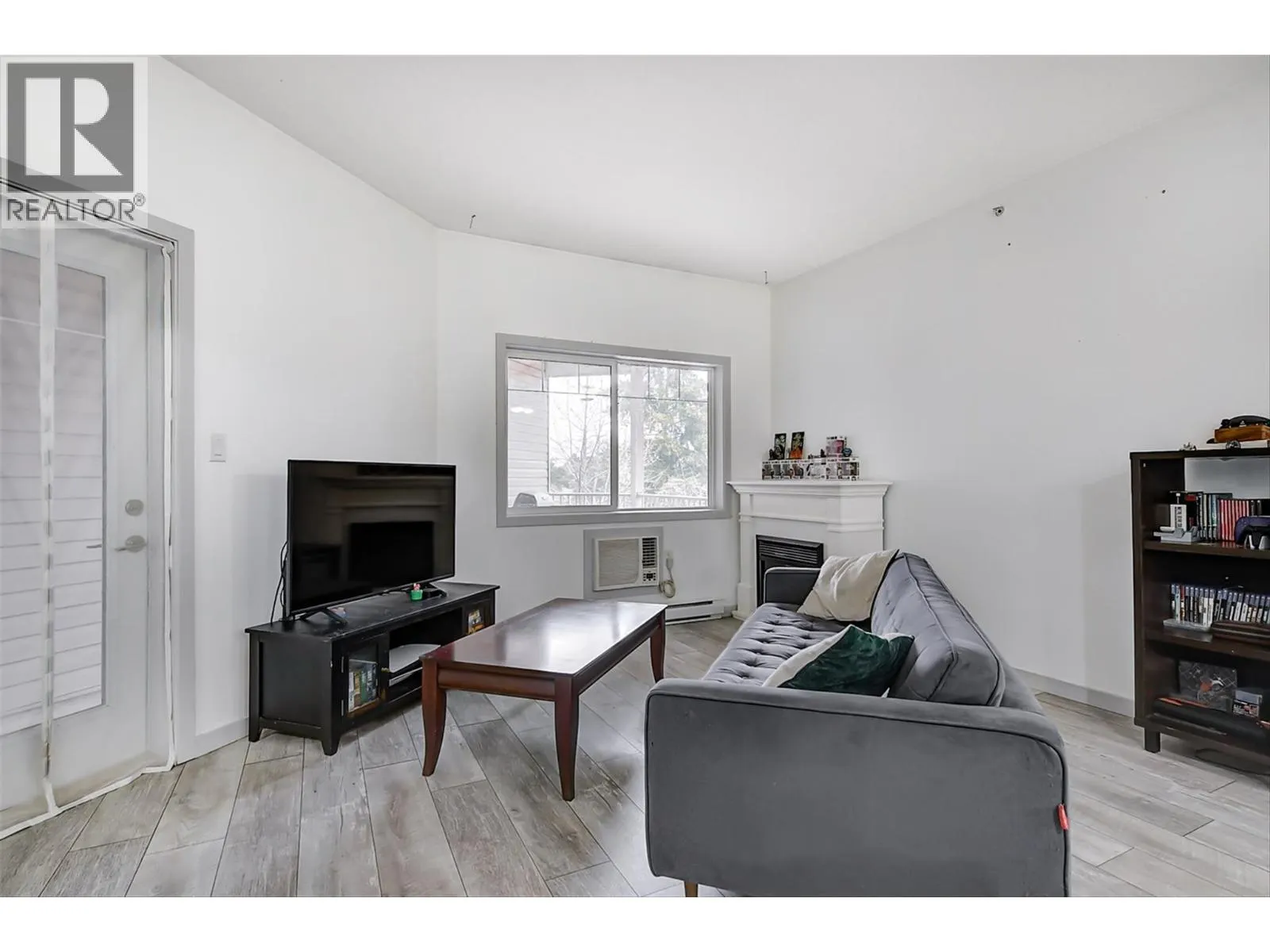 345 Mills Road Unit# 305