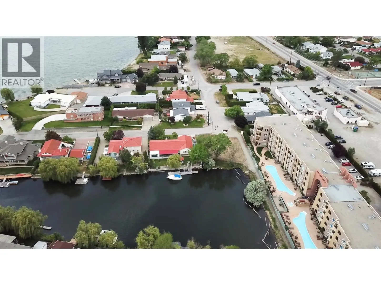 36 HARBOUR KEY Drive