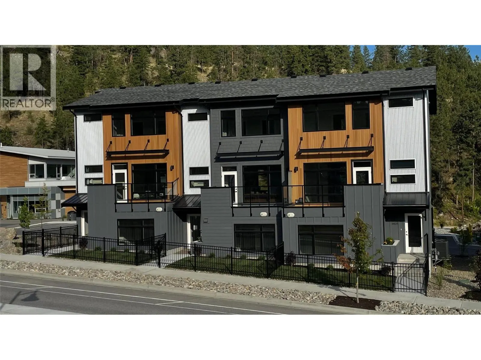 3425 Hilltown Drive Unit# 5