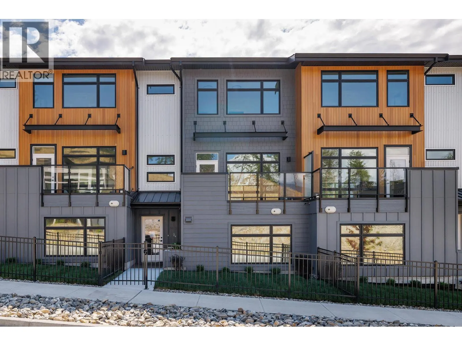 3425 Hilltown Drive Unit# 4