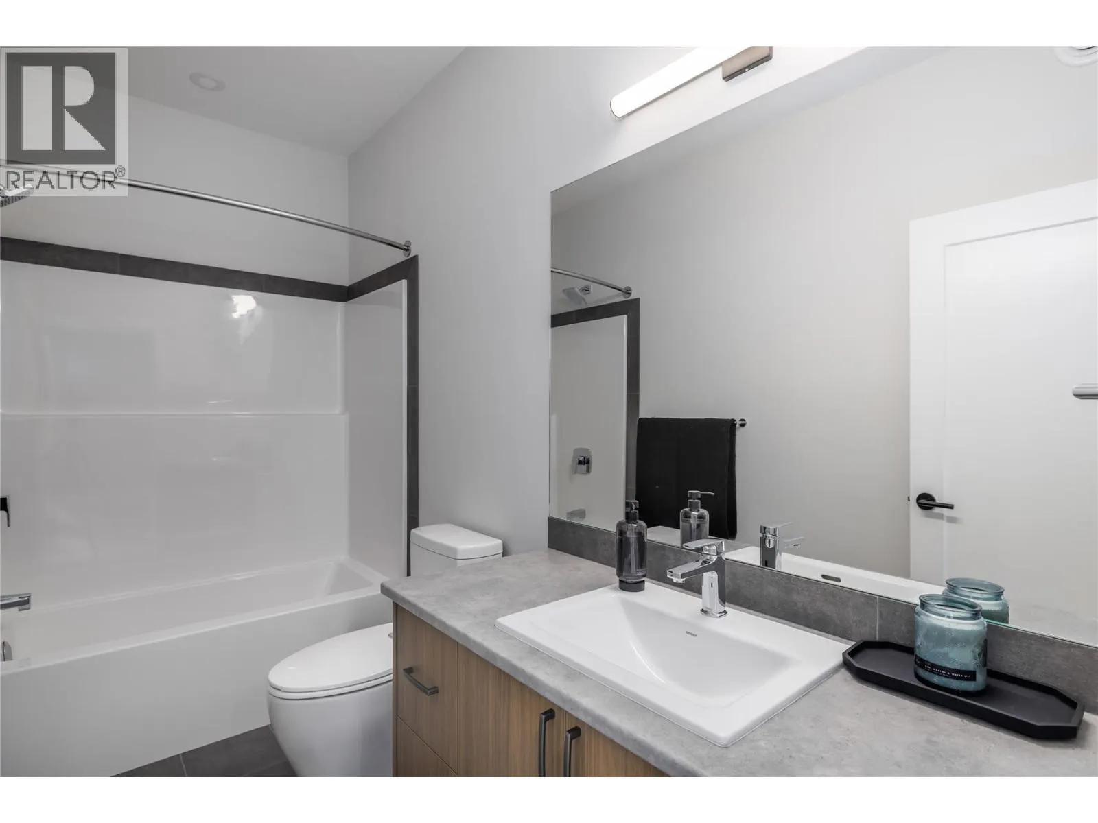 3425 Hilltown Drive Unit# 4