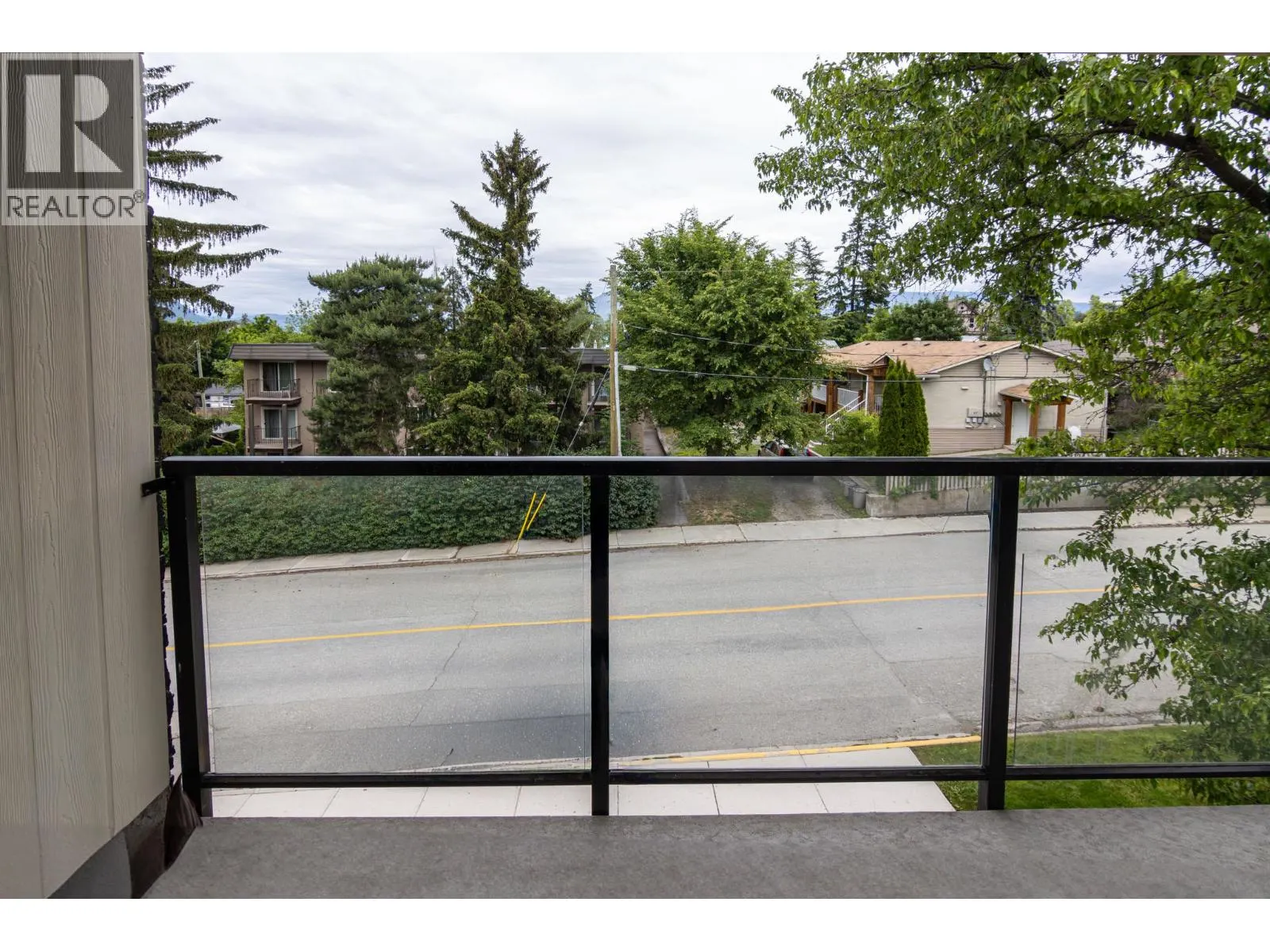 330 4 Avenue SE Unit# 402 Lot# 330