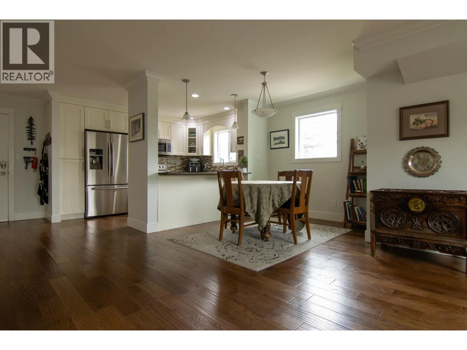 330 4 Avenue SE Unit# 402 Lot# 330