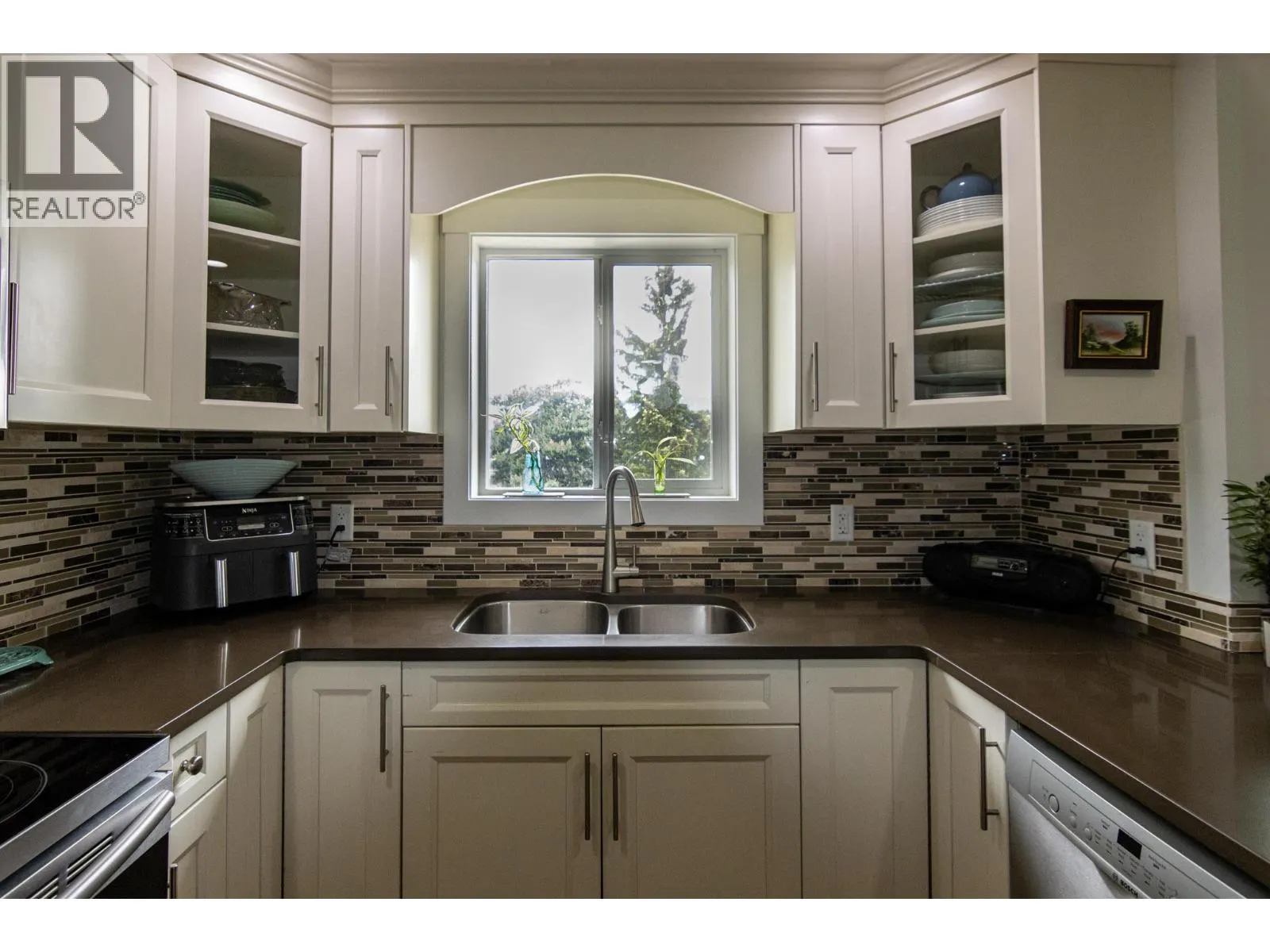 330 4 Avenue SE Unit# 402 Lot# 330