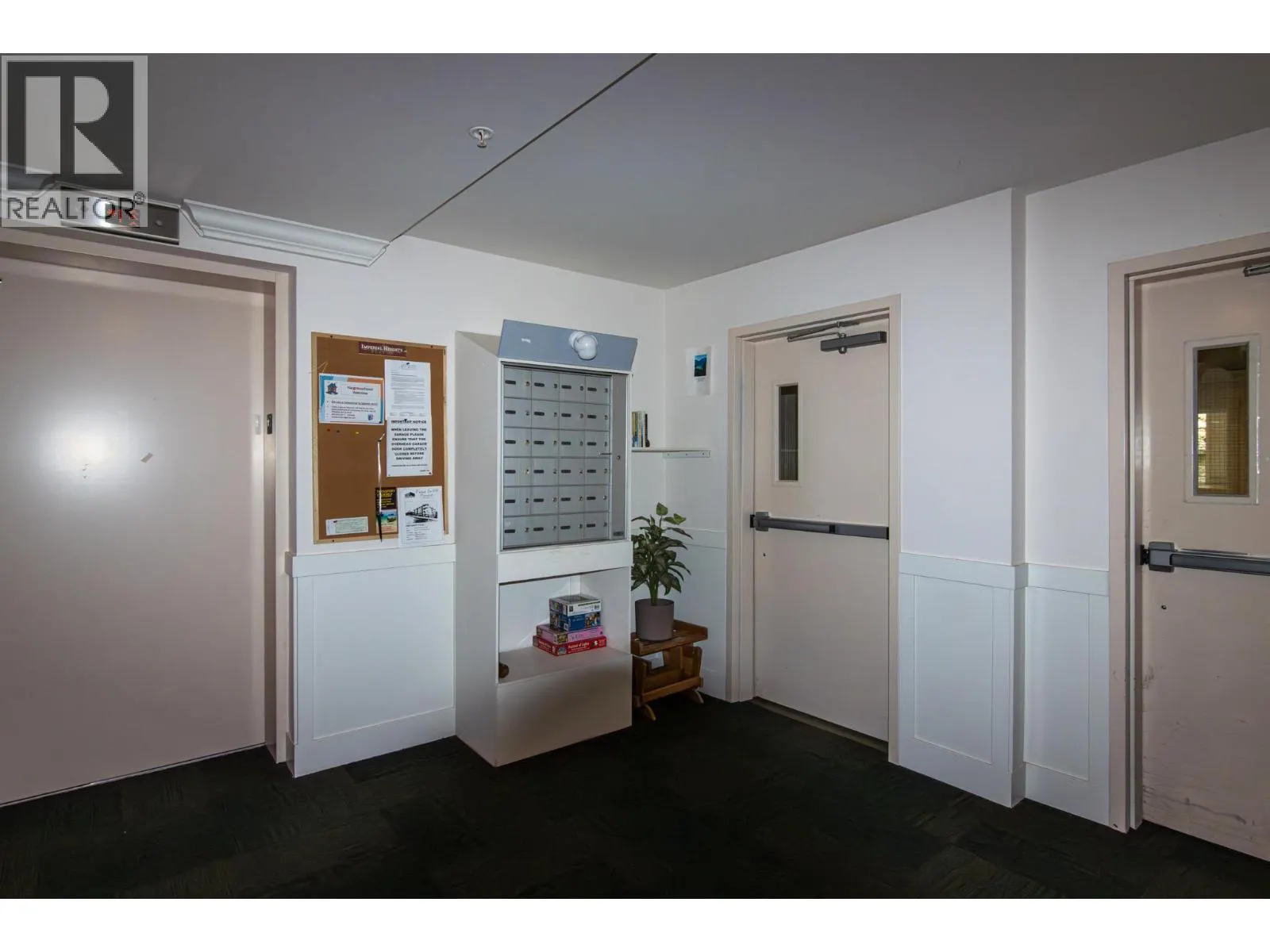 330 4 Avenue SE Unit# 402 Lot# 330
