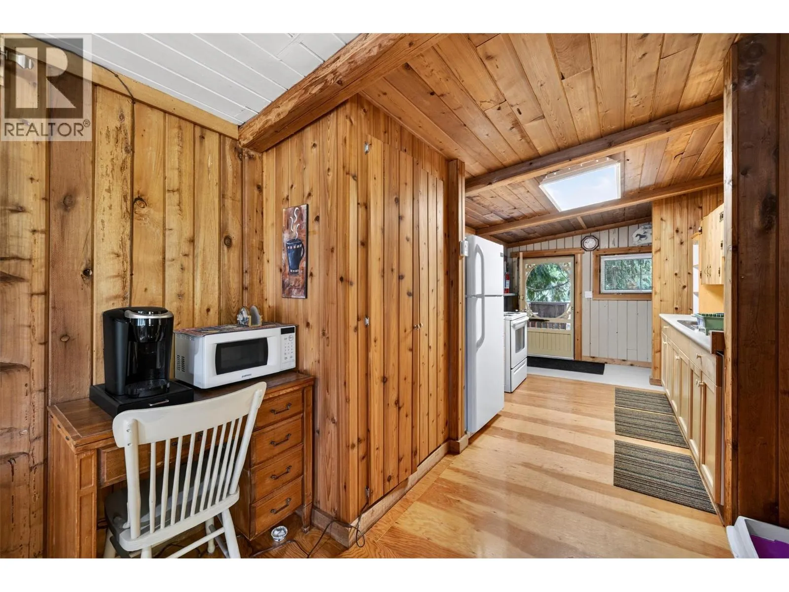 2030 Solsqua-Sicamous Road
