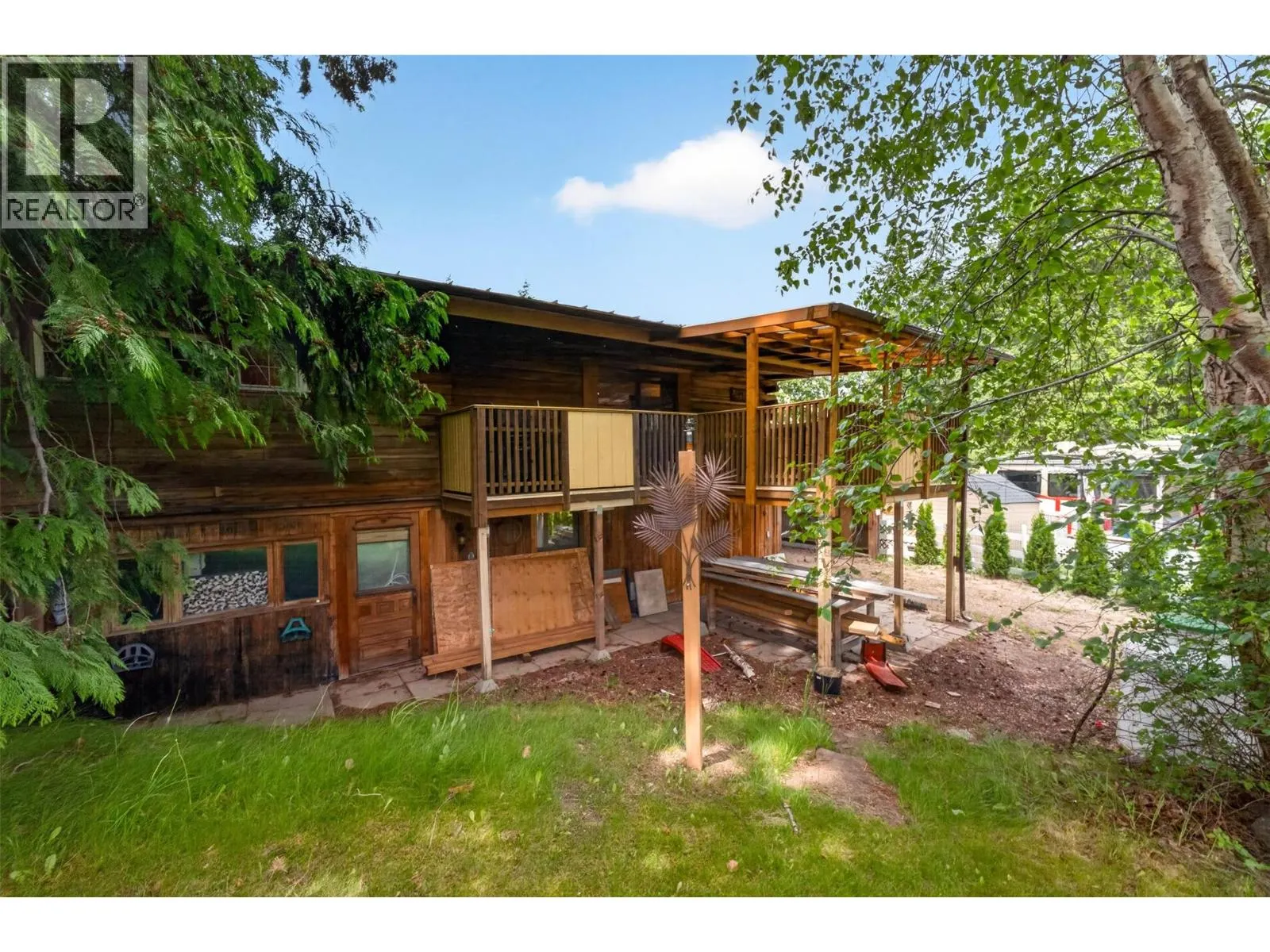 2030 Solsqua-Sicamous Road