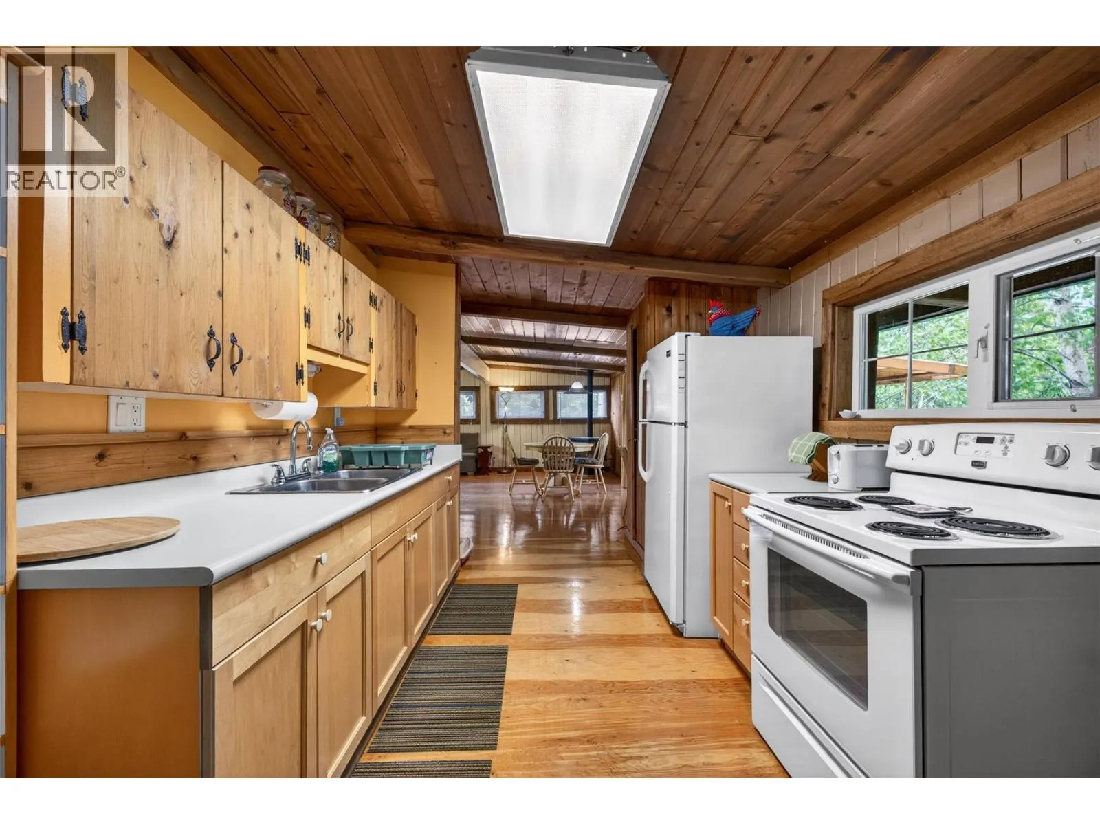 2030 Solsqua-Sicamous Road