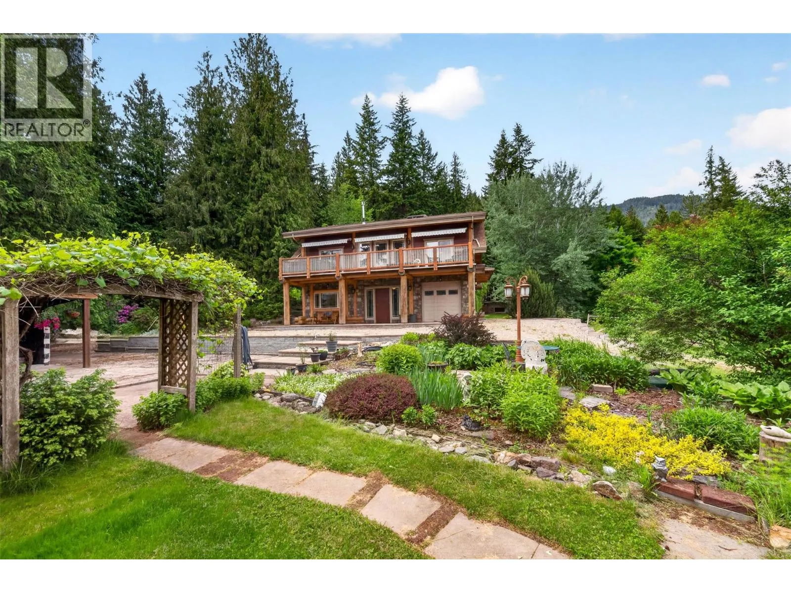 2030 Solsqua-Sicamous Road