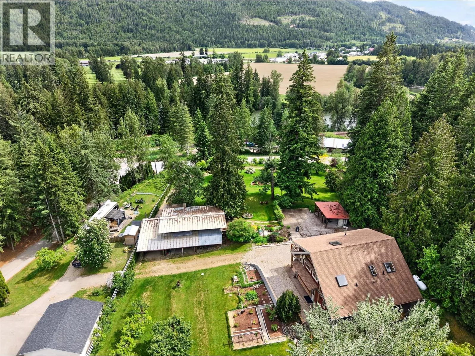 2030 Solsqua-Sicamous Road