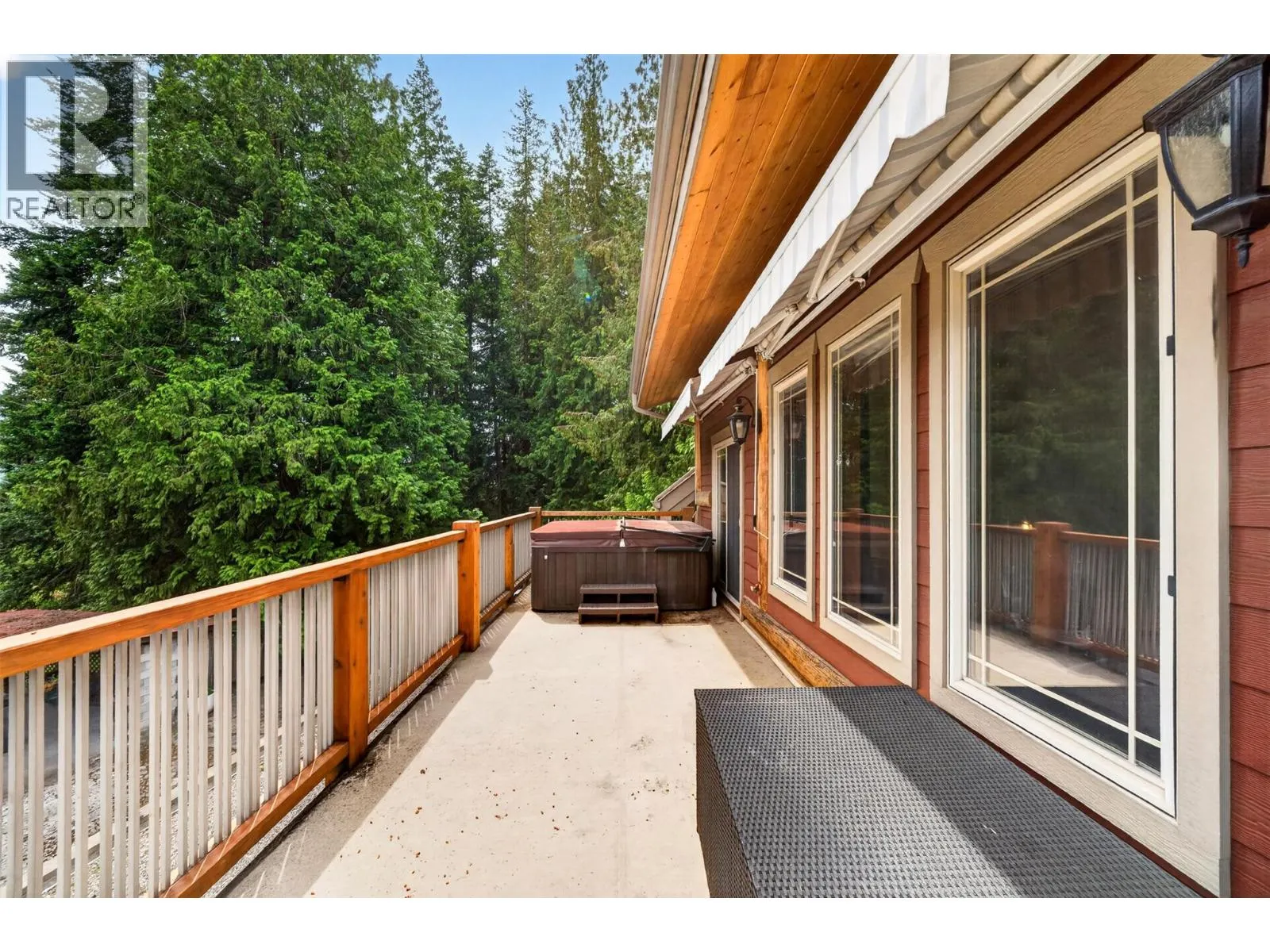 2030 Solsqua-Sicamous Road