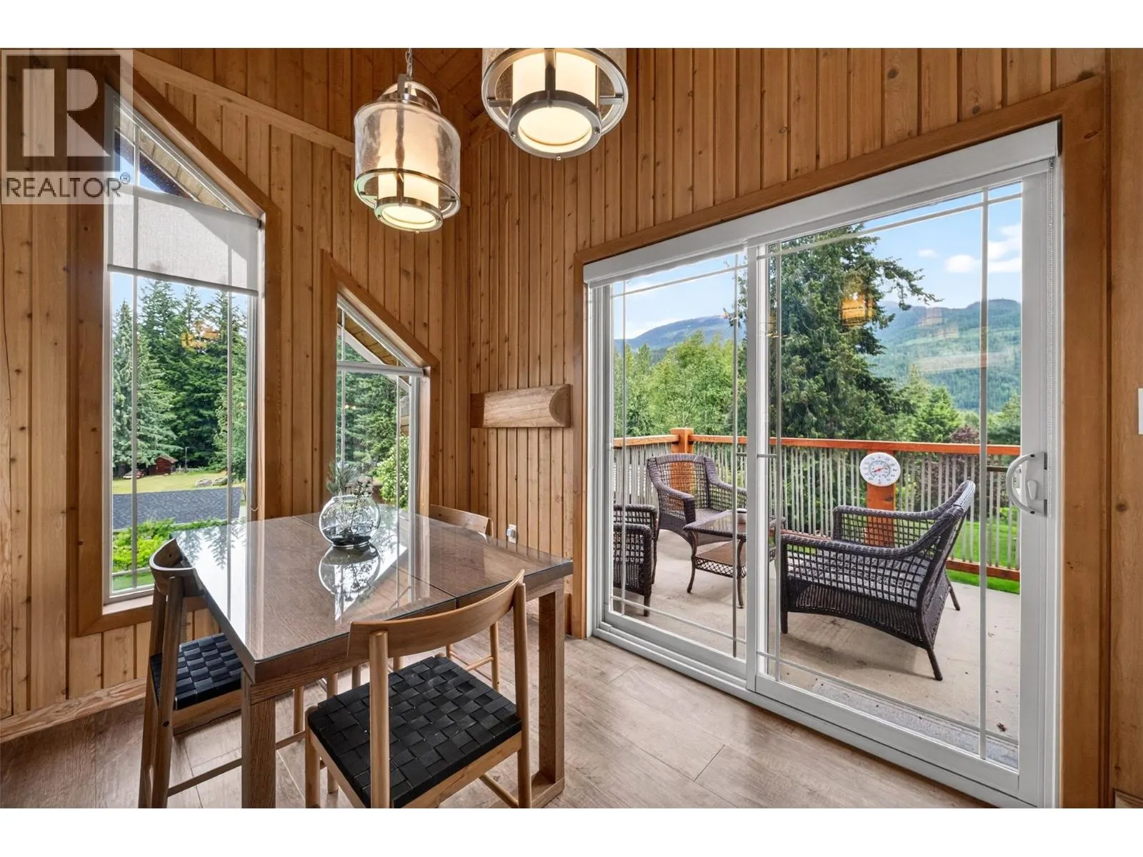2030 Solsqua-Sicamous Road