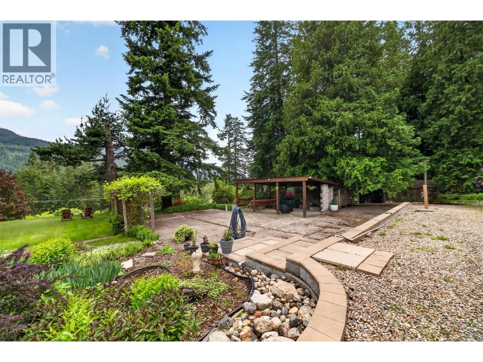 2030 Solsqua-Sicamous Road