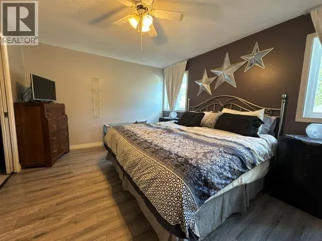 3037 Country Hills Lane