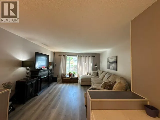 3037 Country Hills Lane