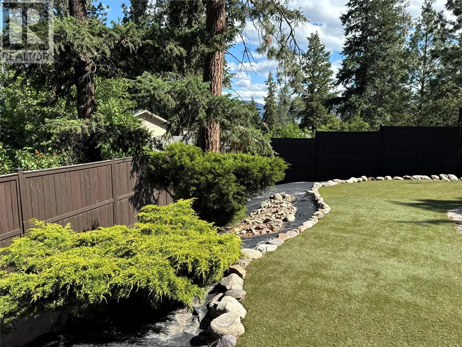 3037 Country Hills Lane
