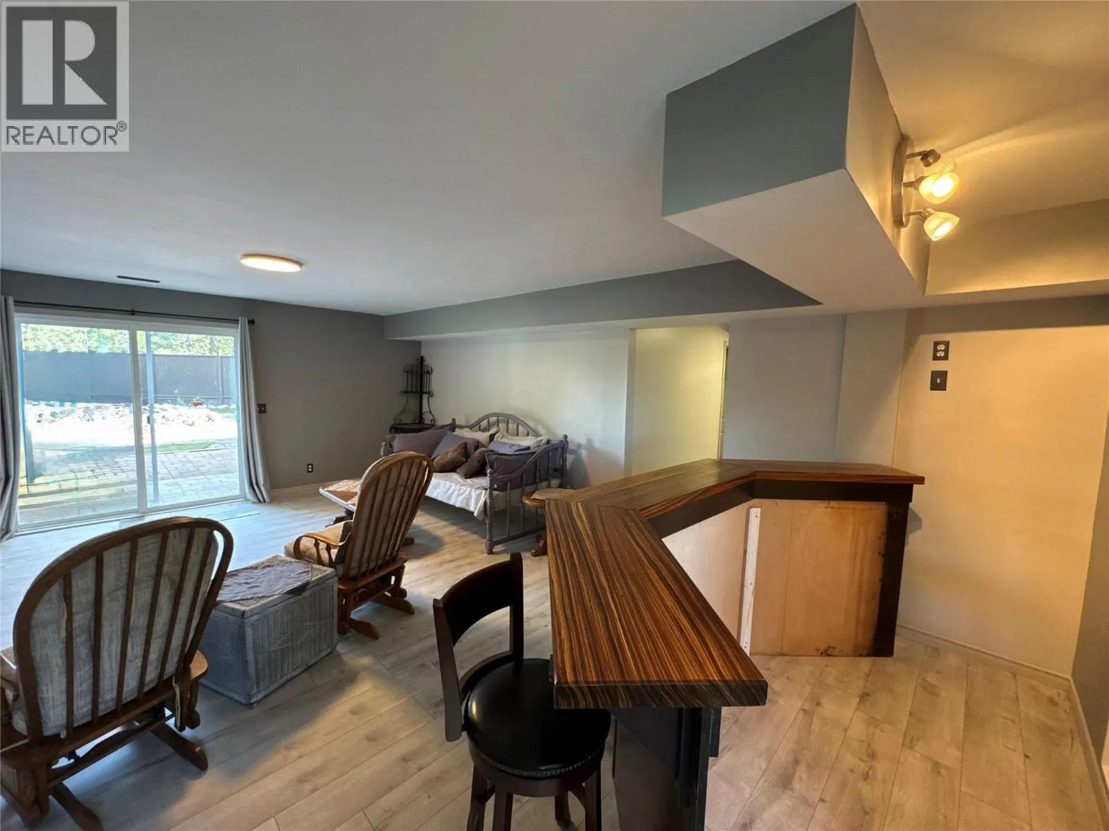 3037 Country Hills Lane