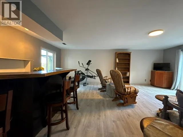 3037 Country Hills Lane