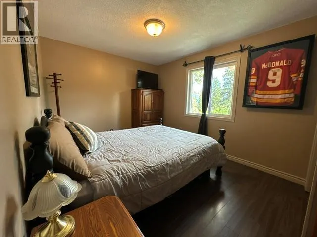 3037 Country Hills Lane