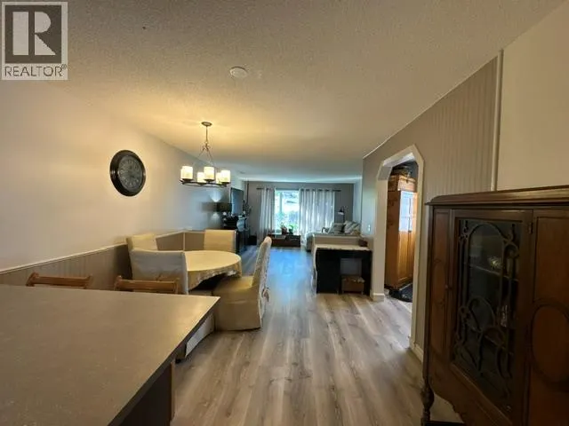 3037 Country Hills Lane