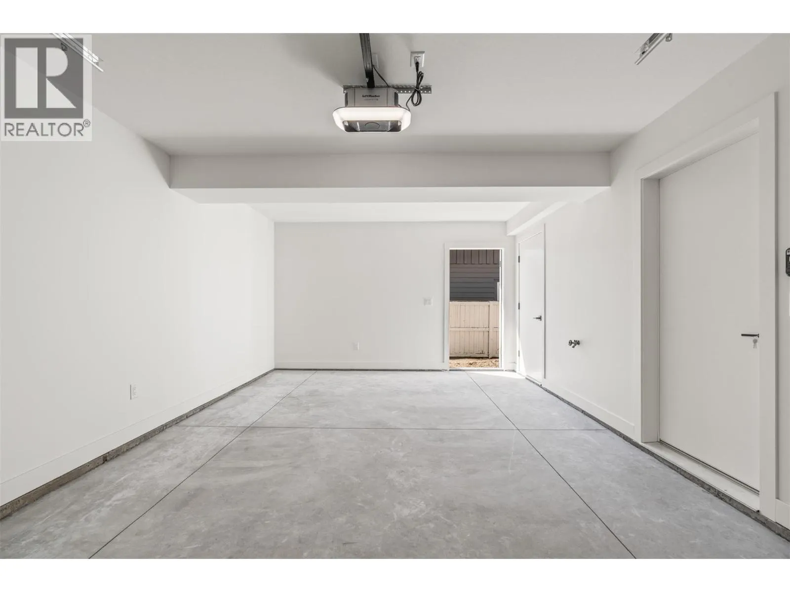 4200 30 Street Unit# 1 Lot# 5