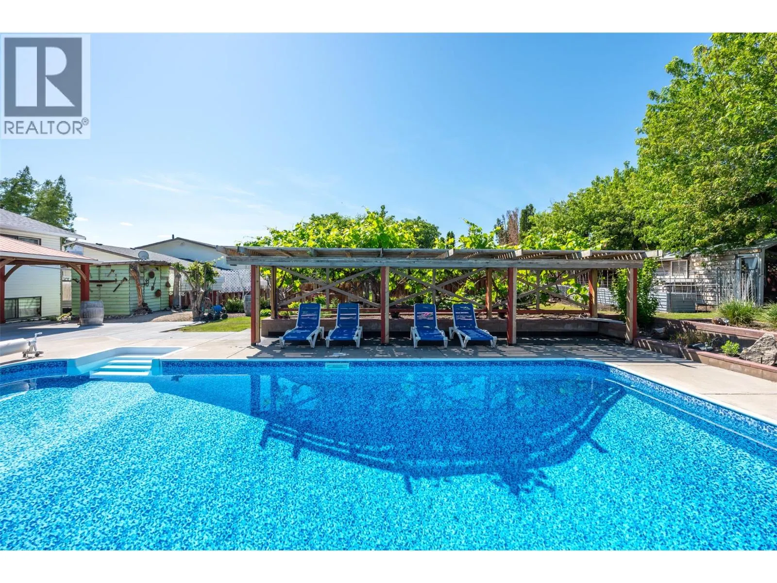 6622 Mountainview Drive