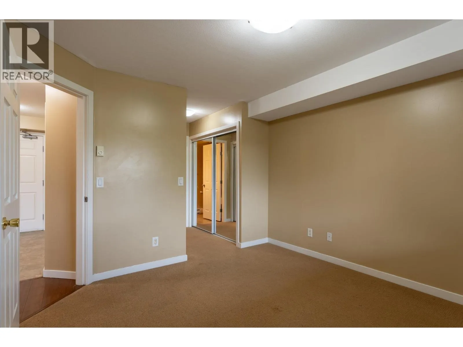 135 Ziprick Road Unit# 306