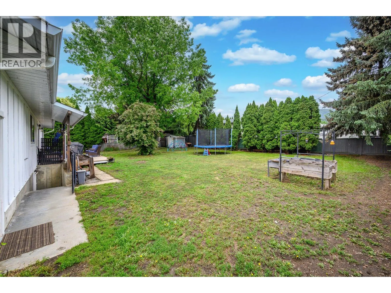 6596 Lavington Way
