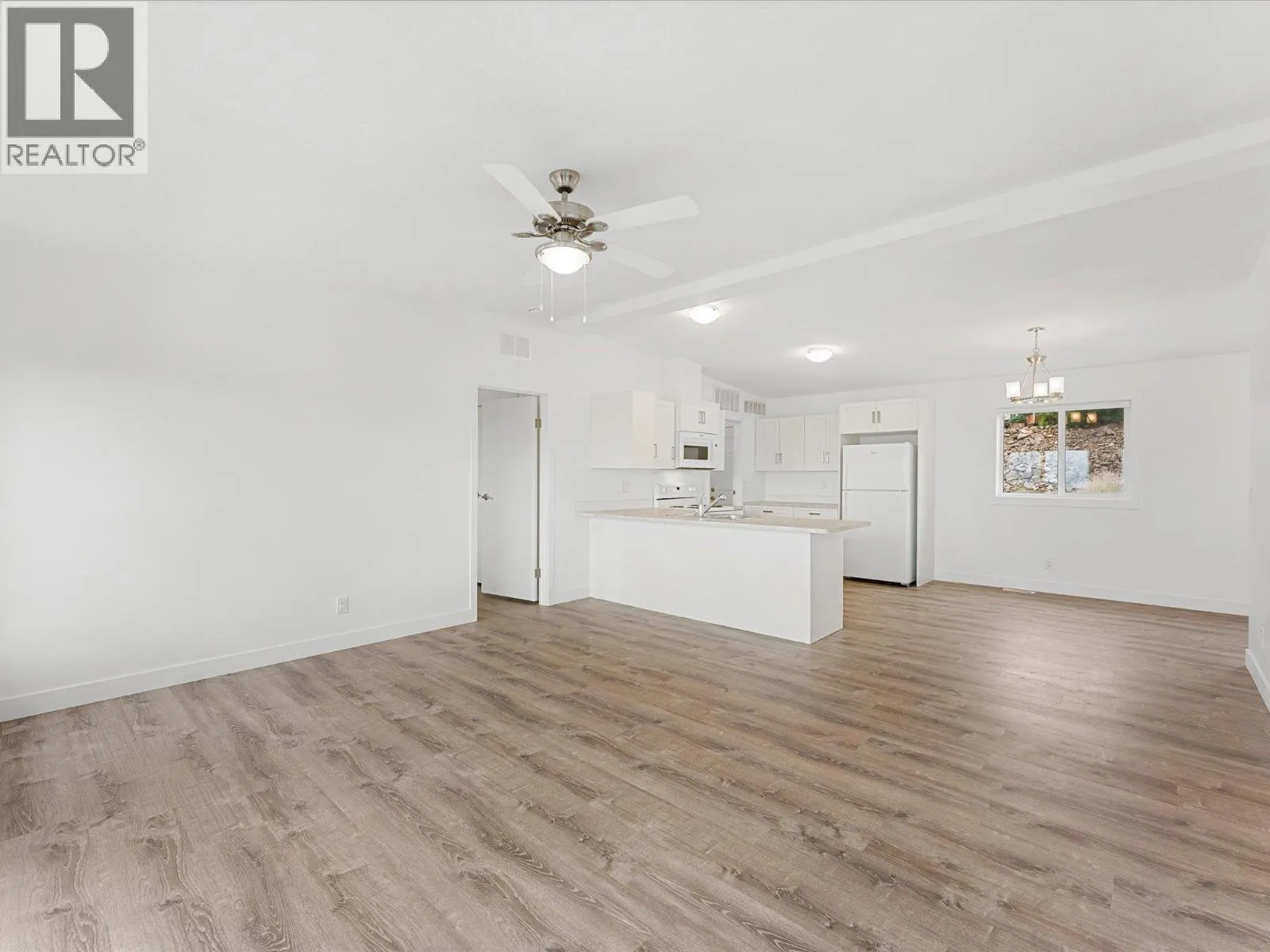 1750 Lenz Road Unit# 102 Lot# 102