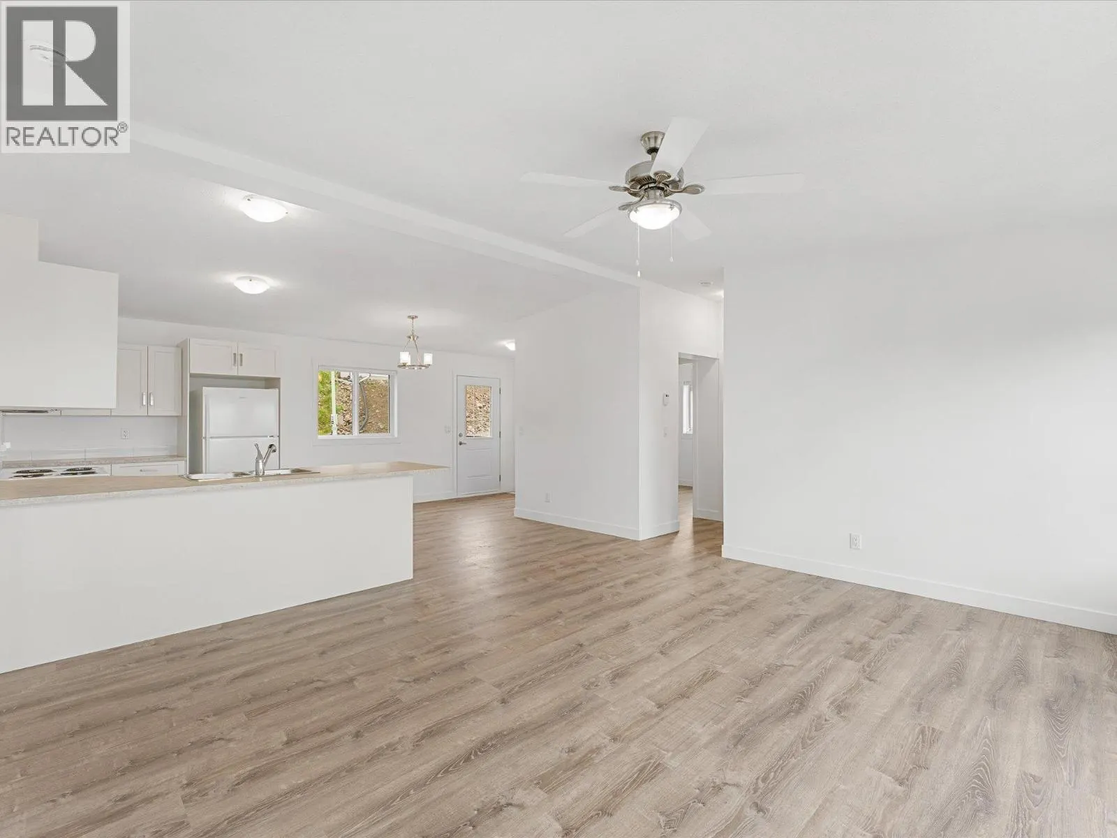 1750 Lenz Road Unit# 102 Lot# 102